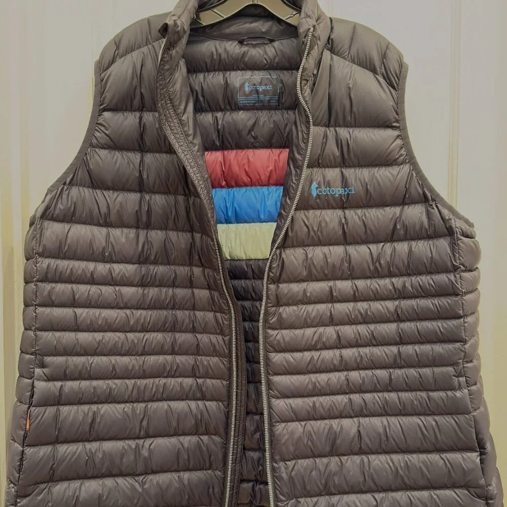 Cotopaxi Black Fuego Down Vest Women's Size 3X, New, Never Worn - Picture 2 of 3